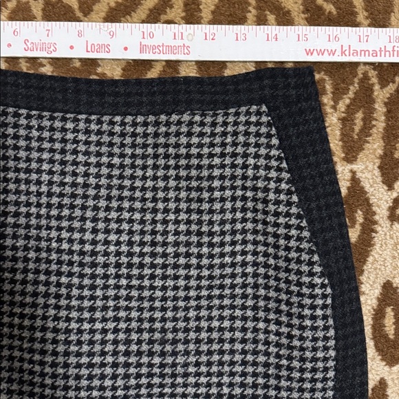 J. Crew The Pencil Skirt Womens 8 Wool Herringbone Grey/Black check Preppy Warm - Picture 7 of 10